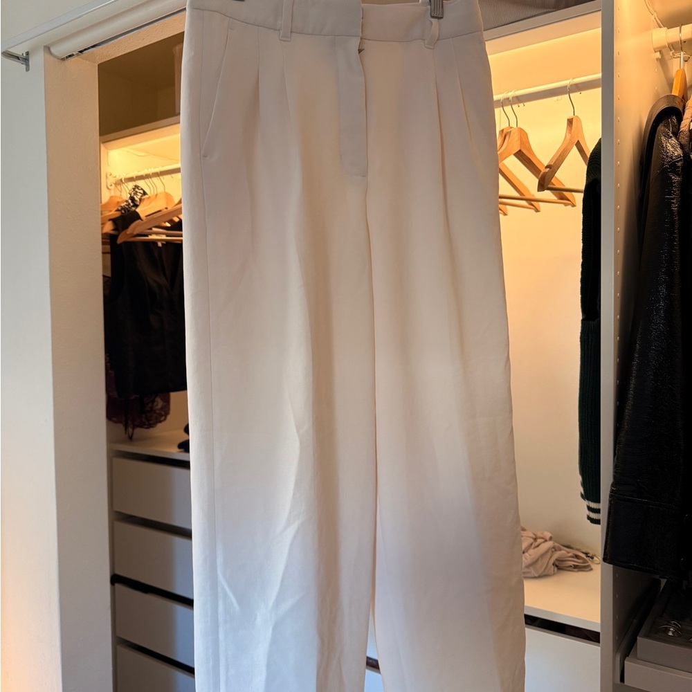 Aritzia Wilfred Effortless Pants Size 8 Short Length